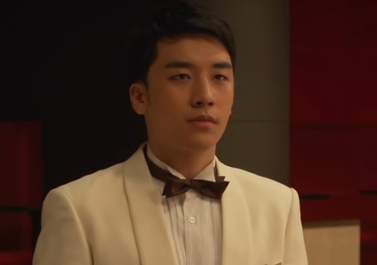 剧照.png