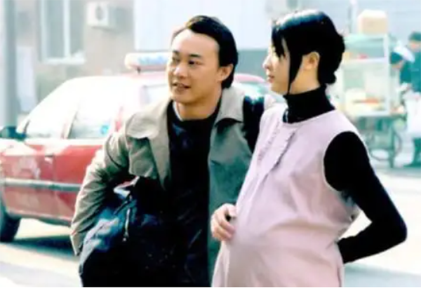 《为爱而生》剧照