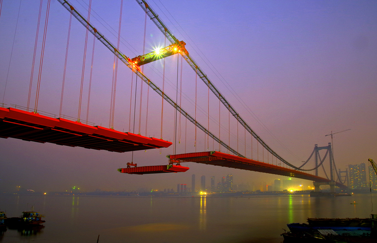 鹦鹉洲长江大桥
