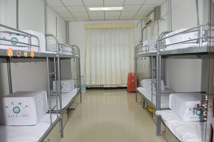 北京青年政治学院附属中学