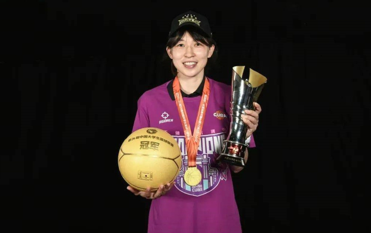 杨半伴