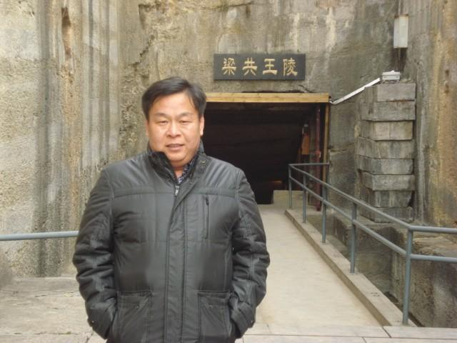 吴志强[中国知名书法家]
