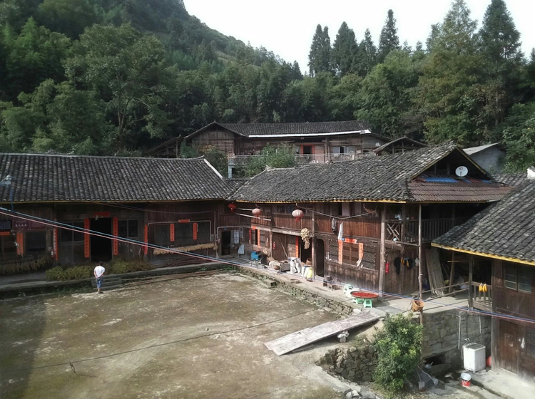 利川市