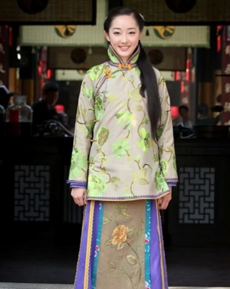 蒋梦婕饰六六