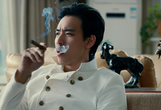 黄柏钧.png