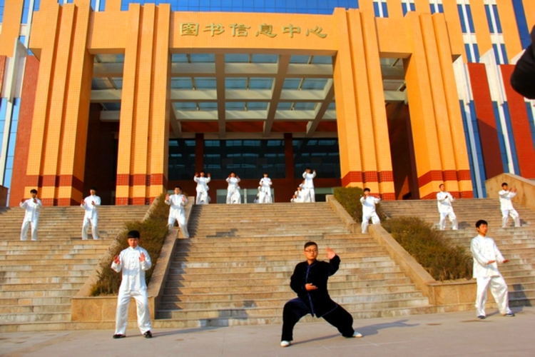 河南工业和信息化职业学院