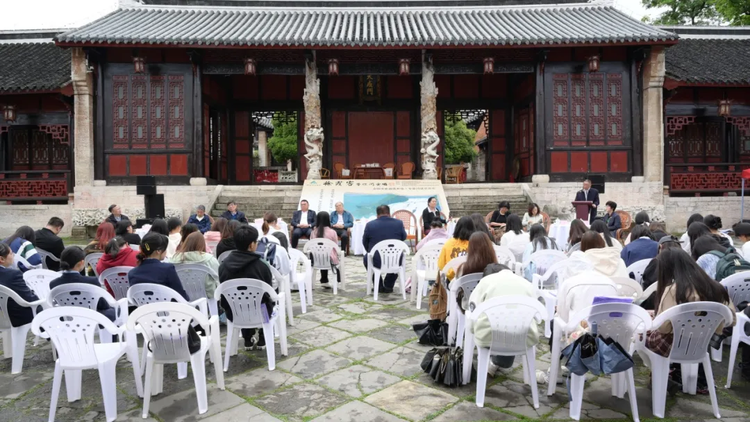 徐霞客带你游安顺