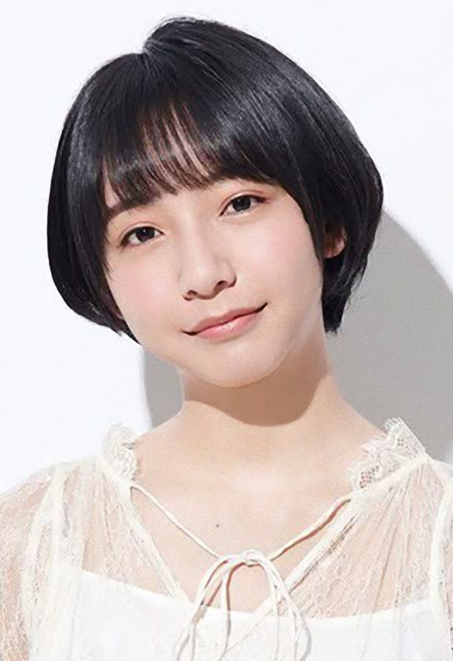 山之内铃
