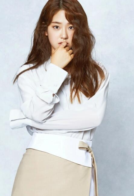 演员表演员饰演角色备注周元;郑尹熙(幼年);金泰贤韩新医院一般外科第