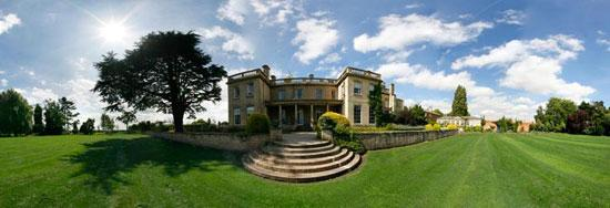 加拿大川特大学