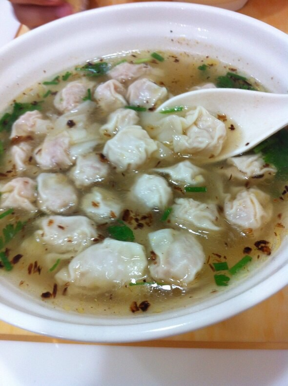 特色美味馄饨图片