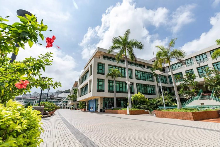 香港教育大学