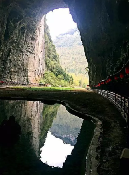 腾龙洞
