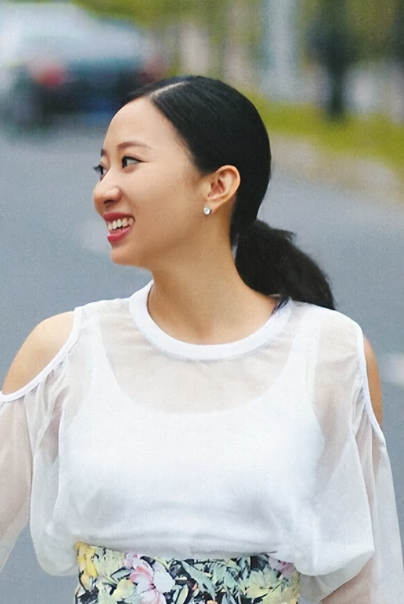 李倩