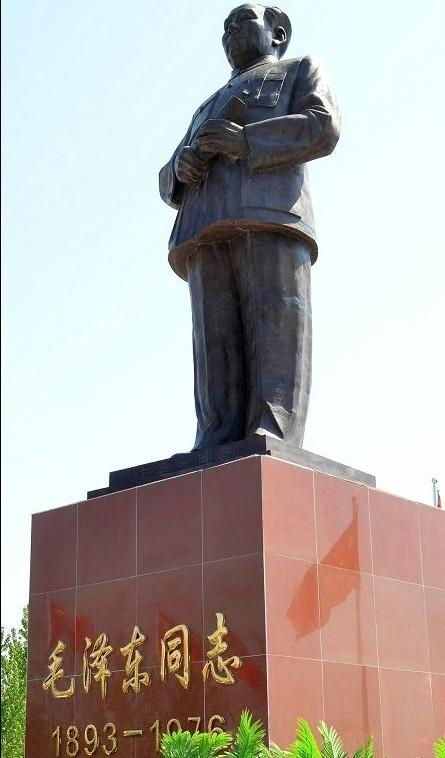 毛泽东铜像