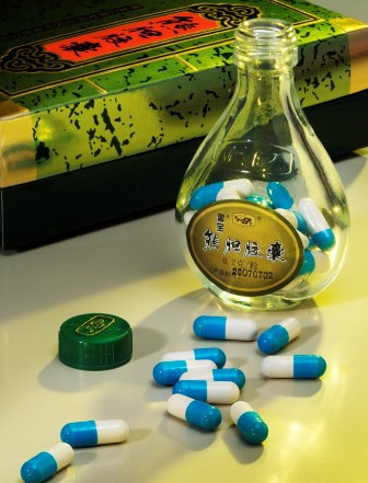 熊胆胶囊