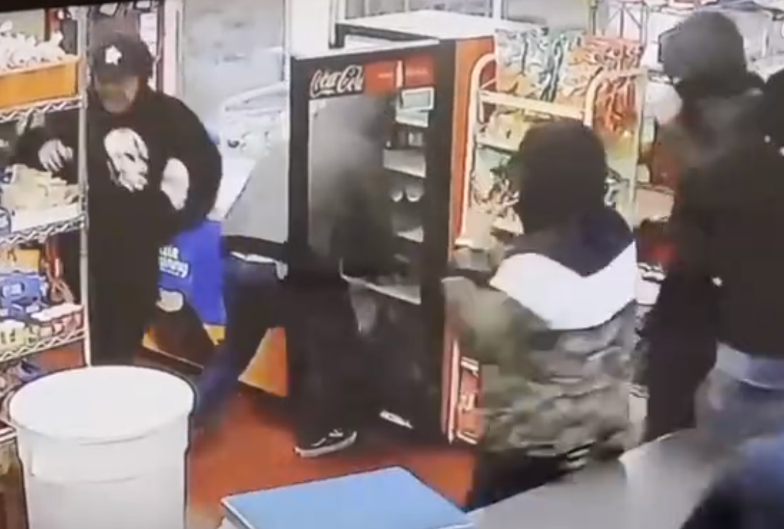 1·2美国加州食品店打劫事件