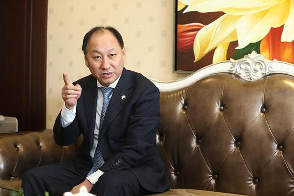 王刚