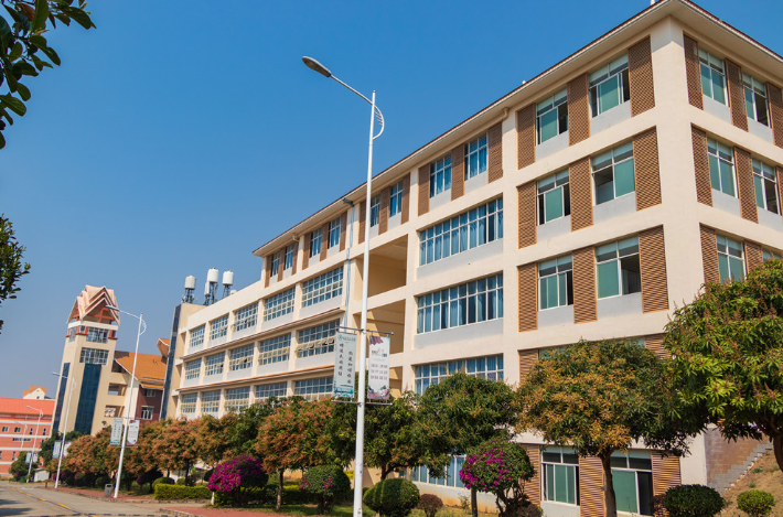 校园风光1.png