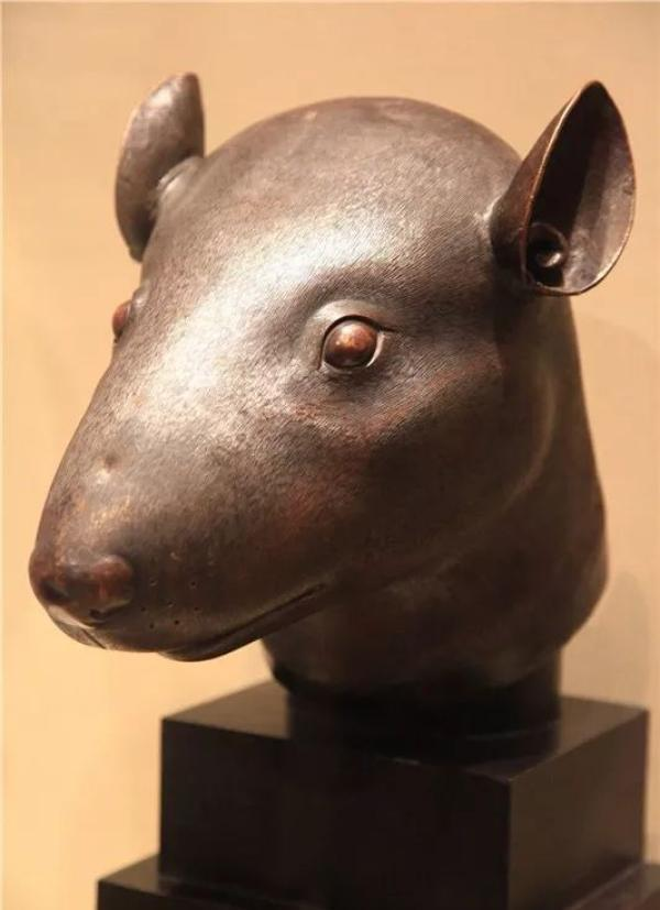 圆明园十二生肖兽首铜像