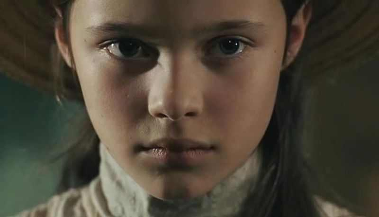 妈妈在理发店Maman est chez le coiffeur