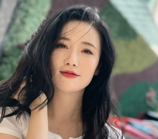 张彤