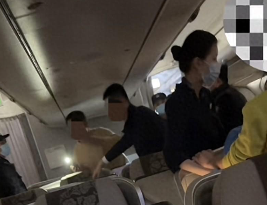 12·30东航航班取消事件