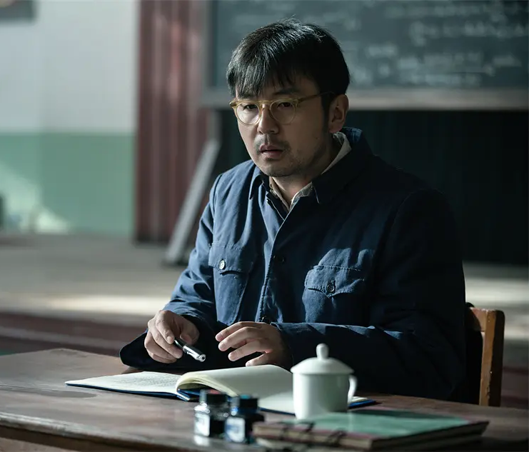 功勋 雷佳音.png