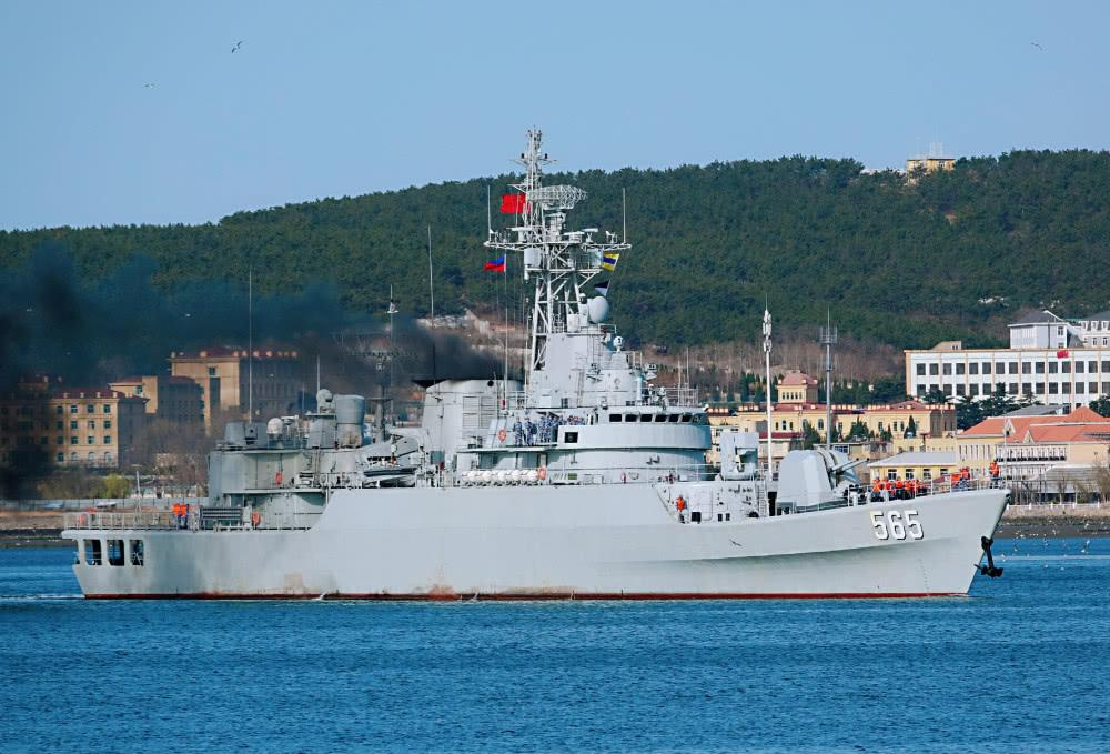 葫芦岛号护卫舰