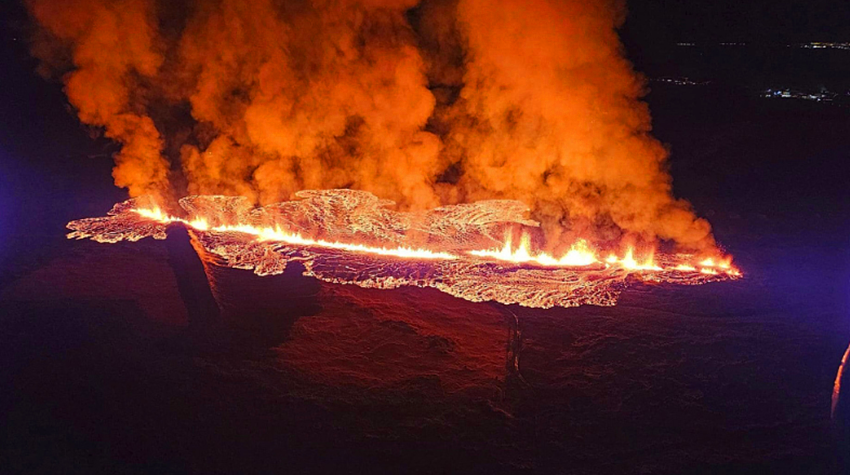 1·14冰岛西南部火山喷发事件