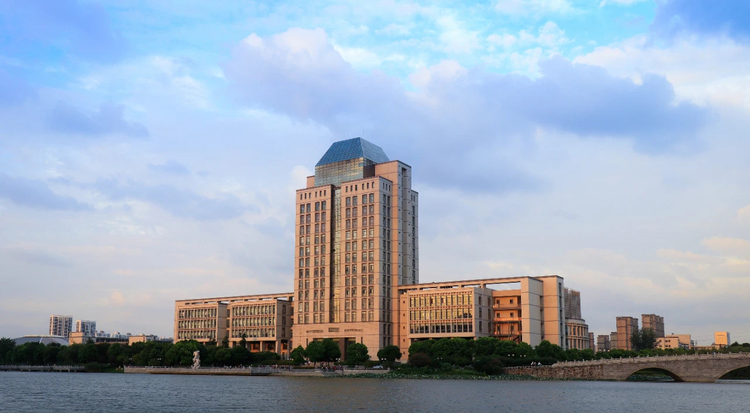 江南大学