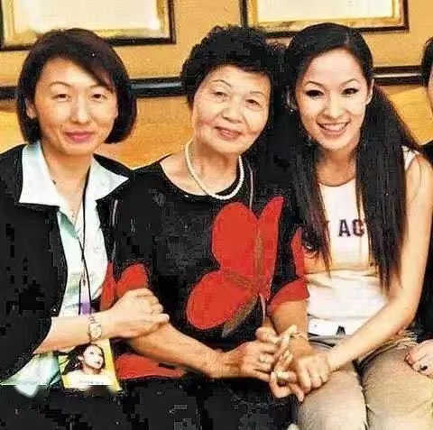 萧亚轩