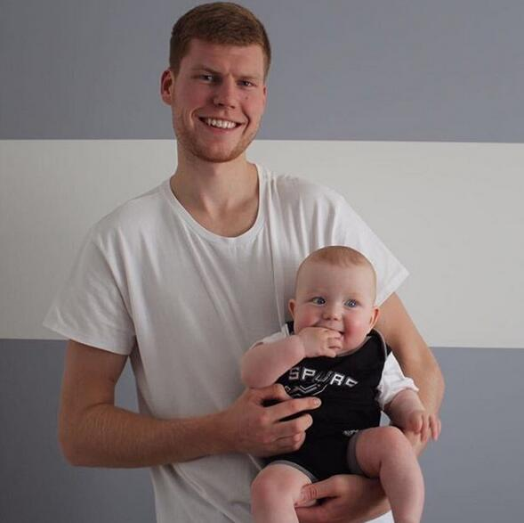 戴维斯·贝尔坦斯