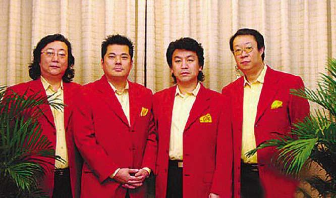 八只眼