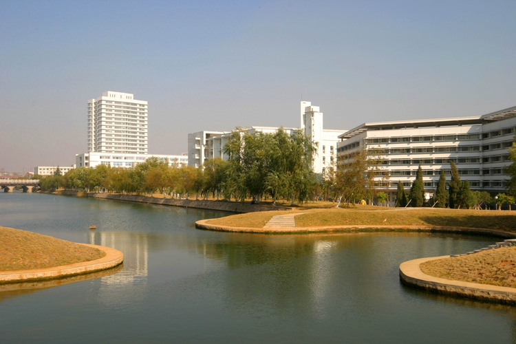 江苏师范大学