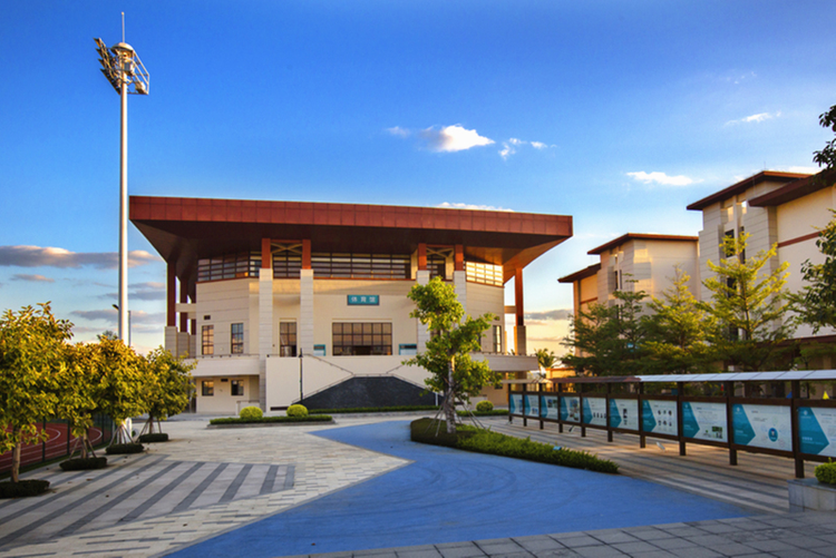 石家庄精英中学