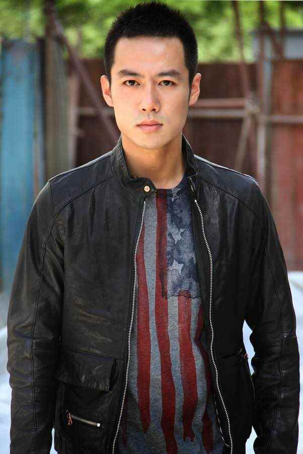 共产党人刘少奇