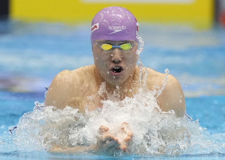 【直播】2023福冈游泳世锦赛男子100米蛙泳决赛：覃海洋夺冠