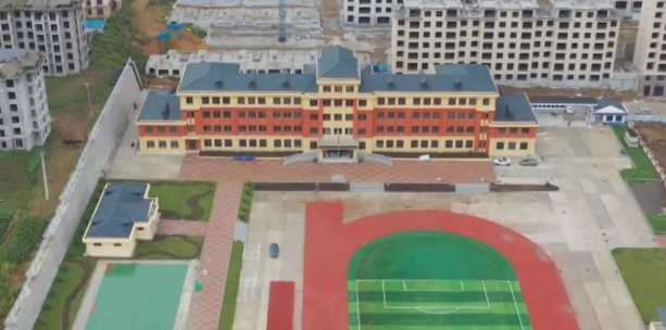 实验小学.png