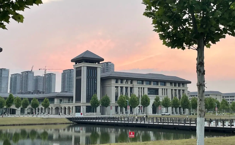 江苏师范大学