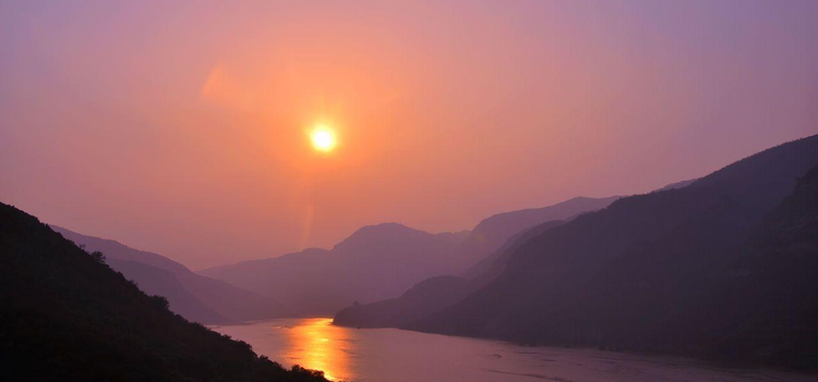 夜幕中的黄河丹峡