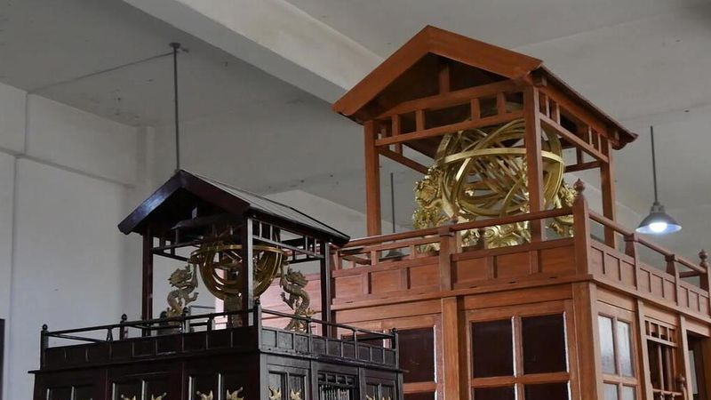天文仪器