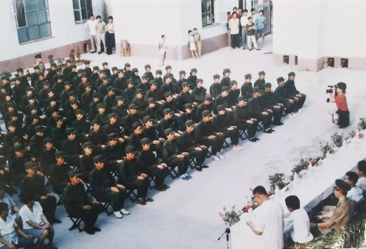 石家庄精英中学