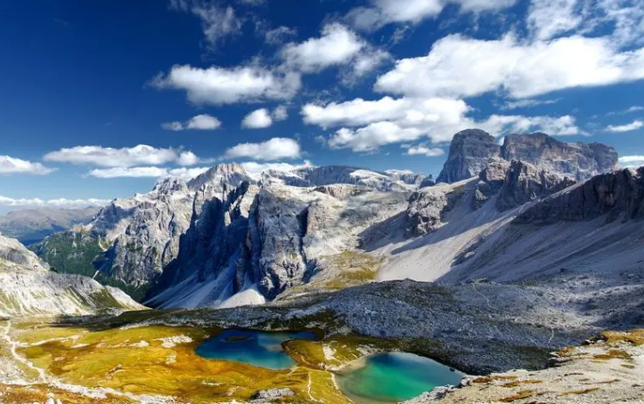 多洛米蒂山.png