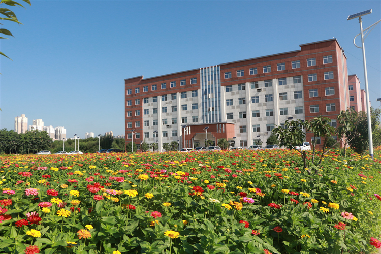 西安高新科技职业学院