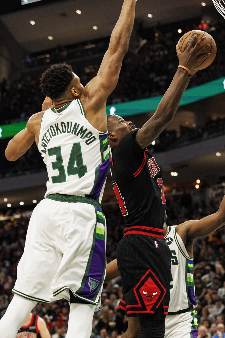 扬尼斯·阿德托昆博