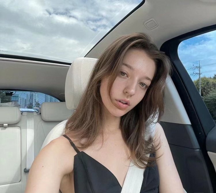 安吉丽娜·丹妮洛娃