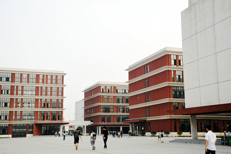 马鞍山学院