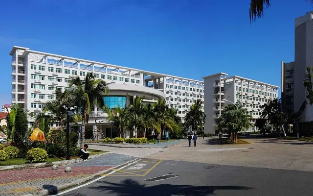 海南大学