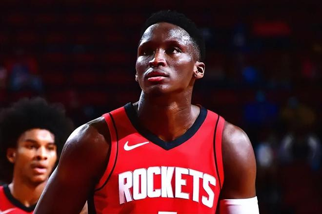 维克托·奥拉迪波